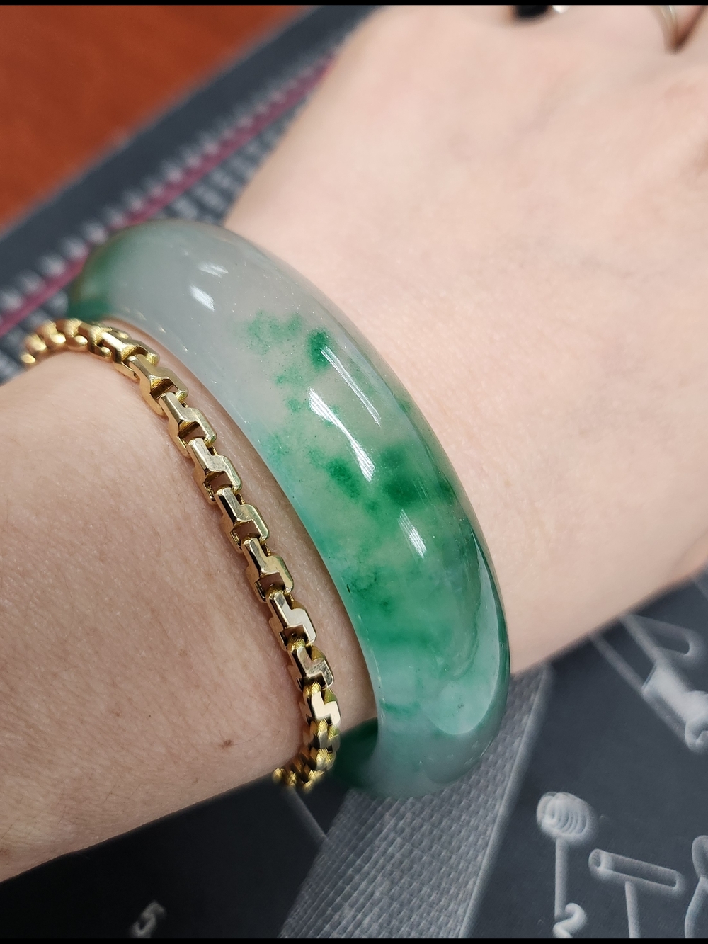 Dulong Jade Bangle